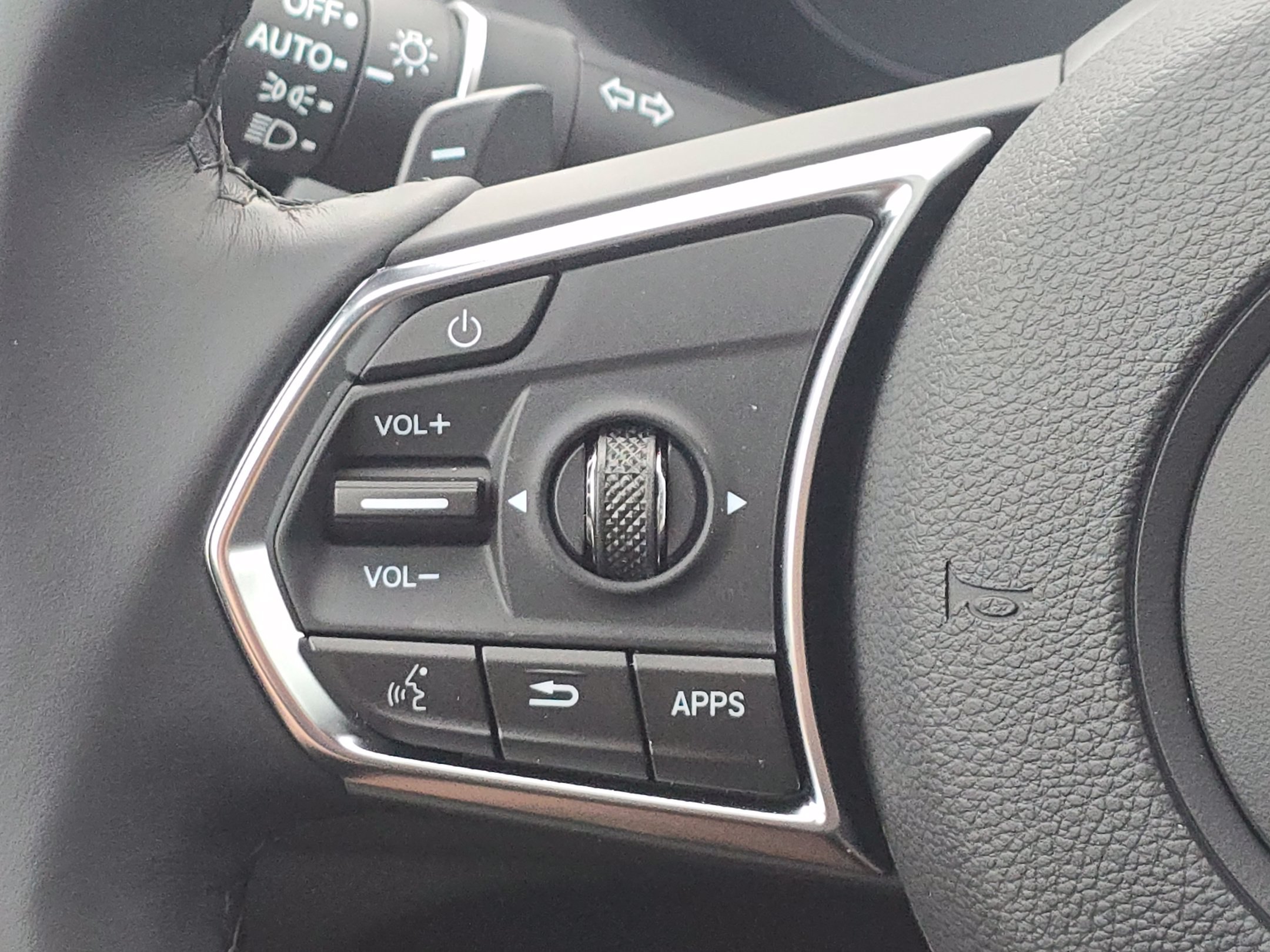 New 2026 Acura RDX SH-AWD image 24