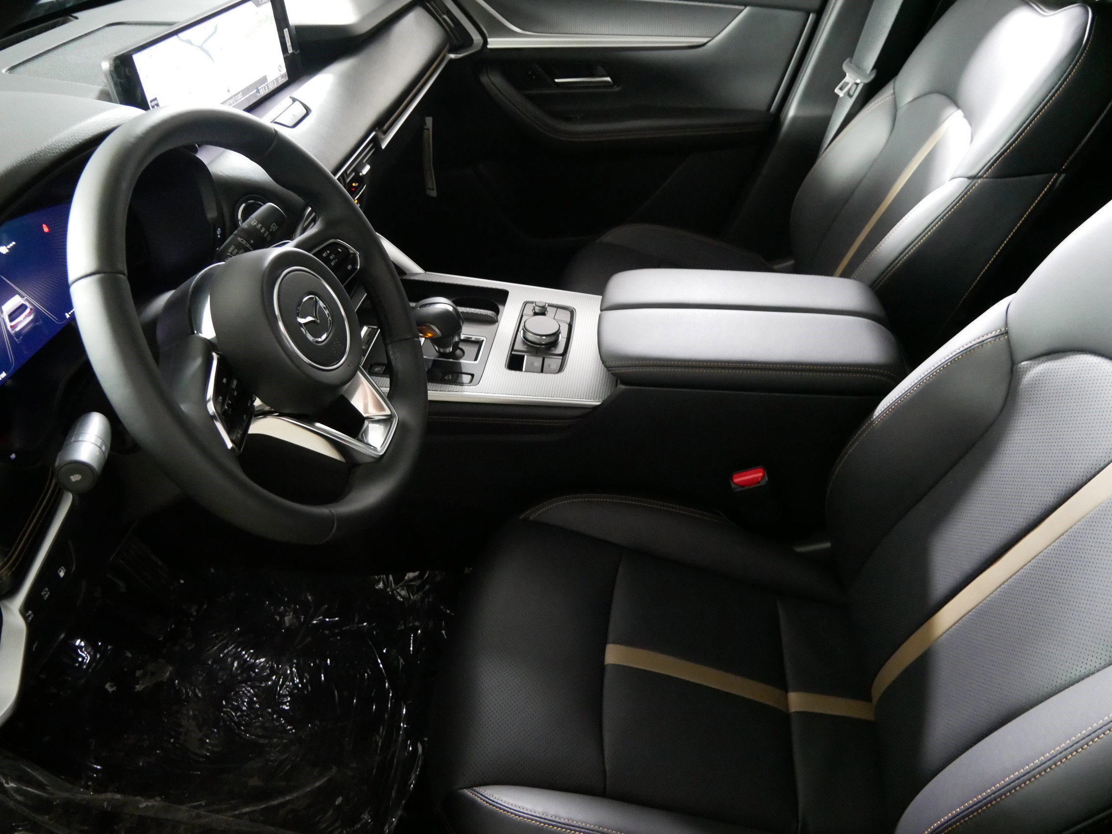 New 2026 MAZDA CX-90 Plug-In Hybrid w/ Premium Plus image 4