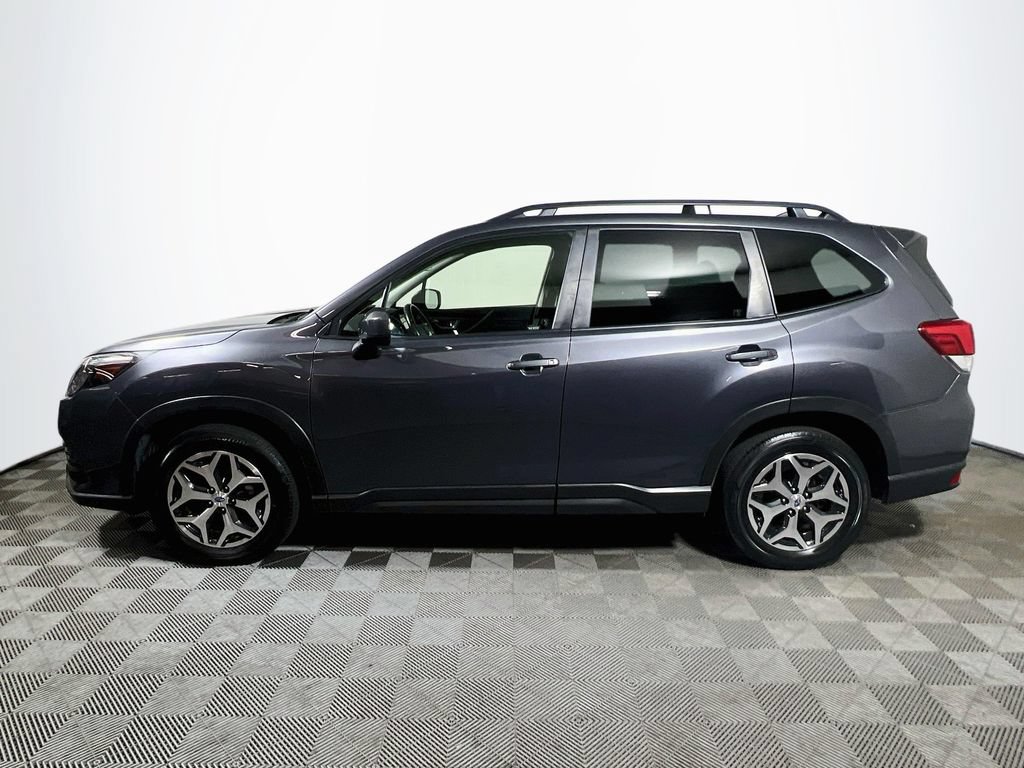 Used 2023 Subaru Forester Premium AWD/4WD image 4