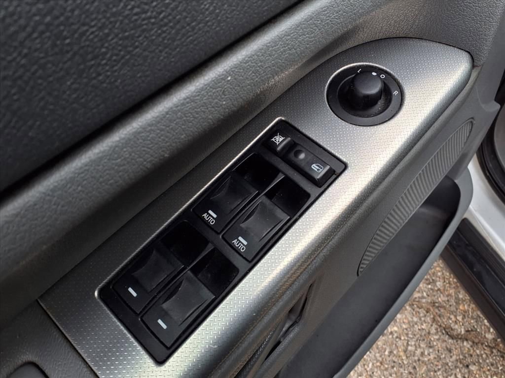 Used 2006 Jeep Grand Cherokee Laredo image 15