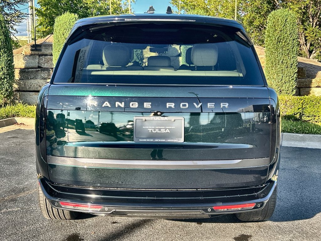 Certified 2025 Land Rover Range Rover SE AWD/4WD image 4