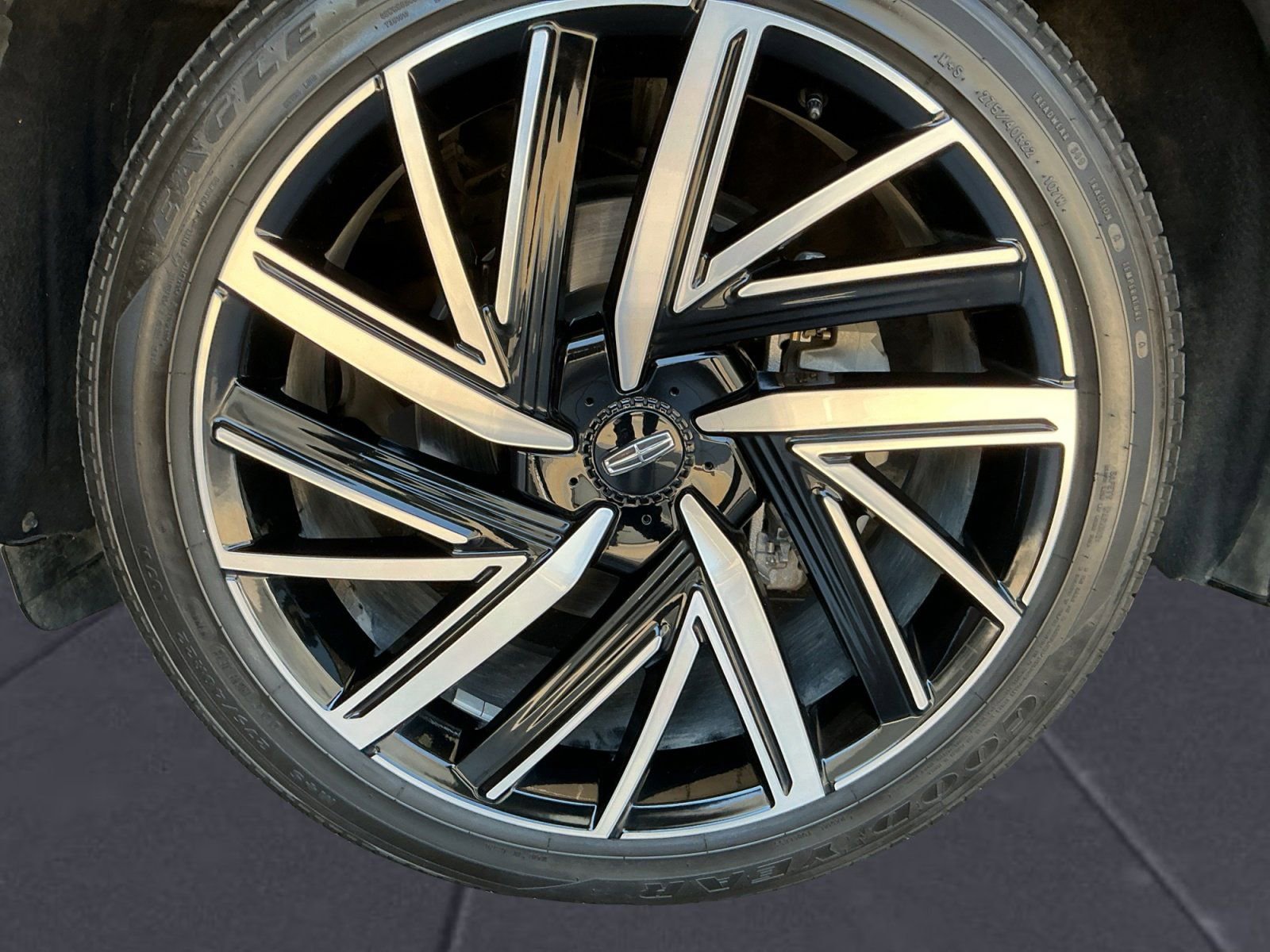 Certified 2025 Lincoln Aviator Black Label w/ Jet Appearance Package AWD/4WD image 14