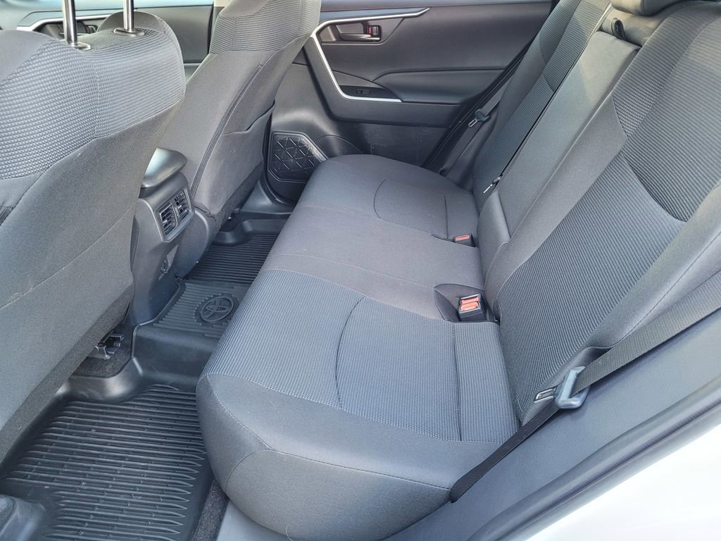 Used 2025 Toyota RAV4 LE image 8