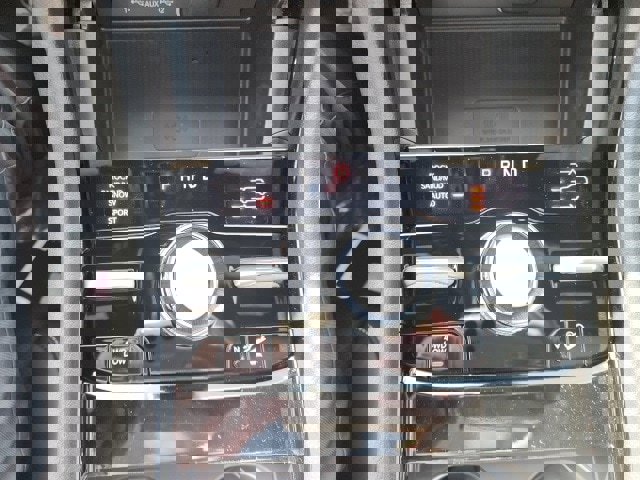 New 2025 Jeep Grand Cherokee L Overland w/ Luxury Tech Group IV image 15