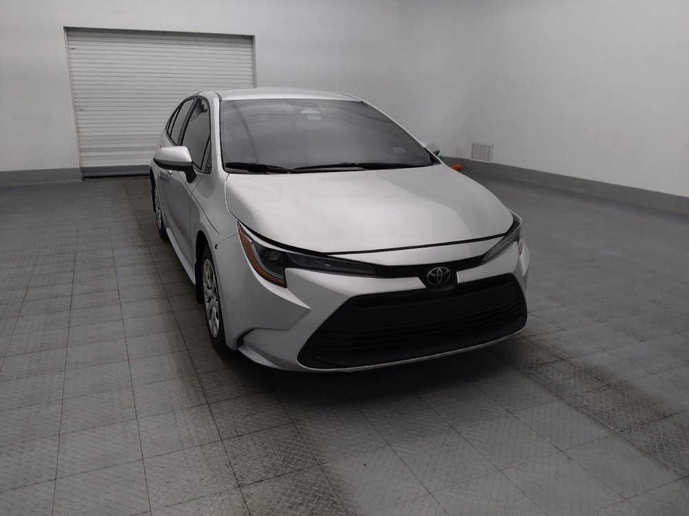 Used 2025 Toyota Corolla LE FWD image 14