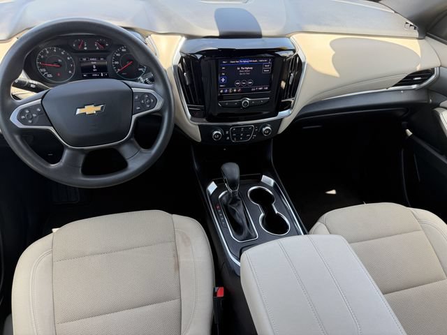 Used 2023 Chevrolet Traverse LS FWD image 17