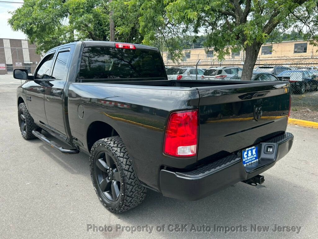 Used 2018 RAM 1500 Express w/ Black Ram 1500 Express Group AWD/4WD image 15