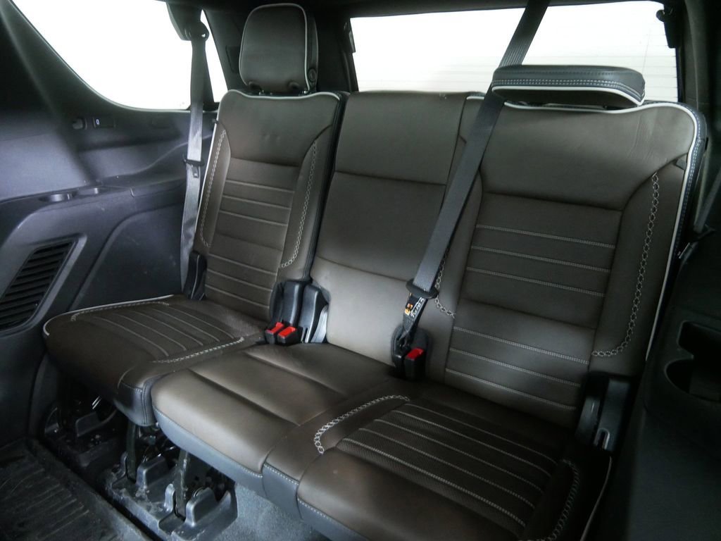 Used 2025 GMC Yukon Denali Ultimate image 17