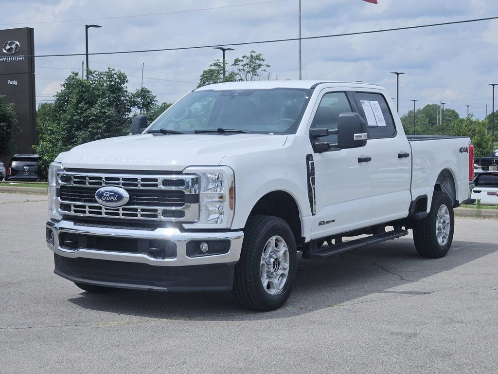 Used 2025 Ford F250 XLT AWD/4WD image 2
