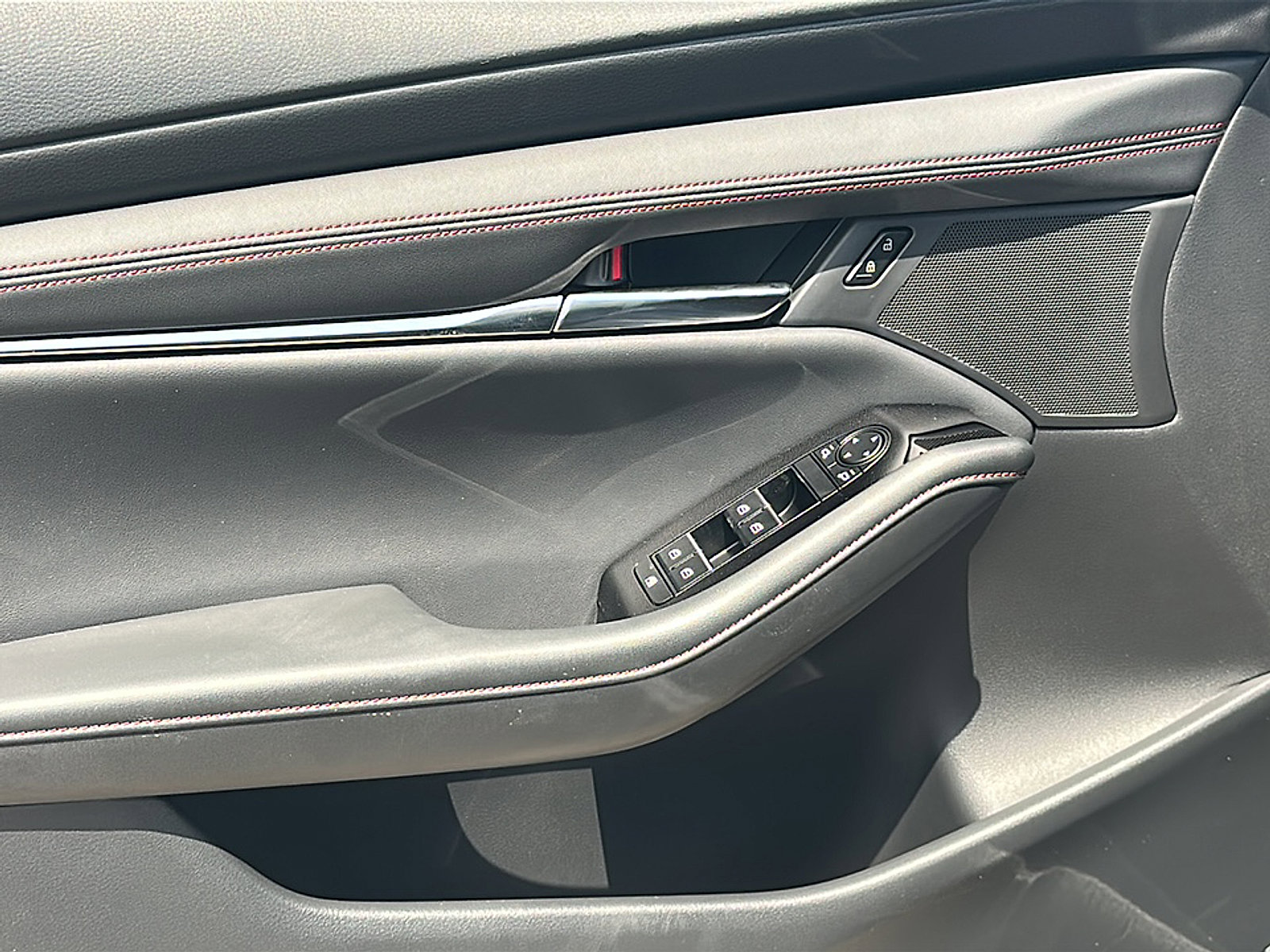 New 2025 MAZDA MAZDA3 Carbon image 13