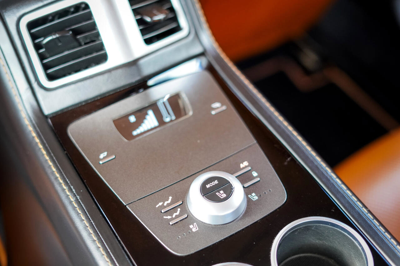 Used 2014 Aston Martin Rapide S image 15