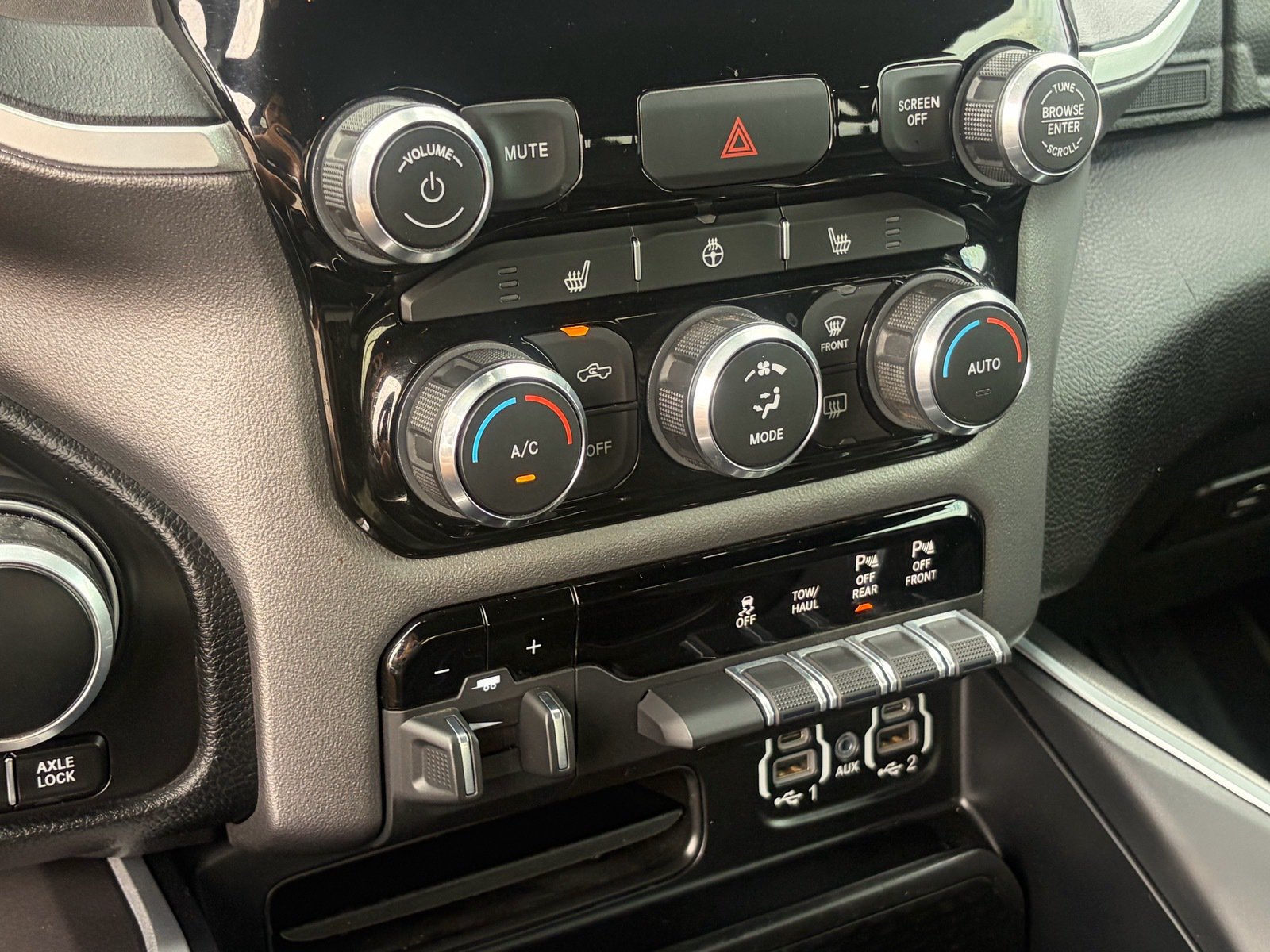 Used 2022 RAM 1500 Big Horn AWD/4WD image 26