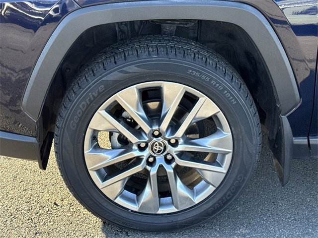 Used 2023 Toyota RAV4 XLE Premium image 22