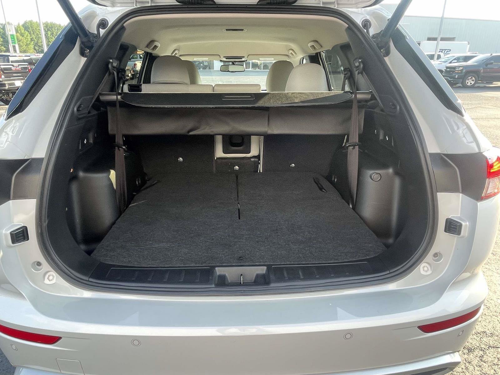Used 2024 Mitsubishi Outlander SEL FWD image 11