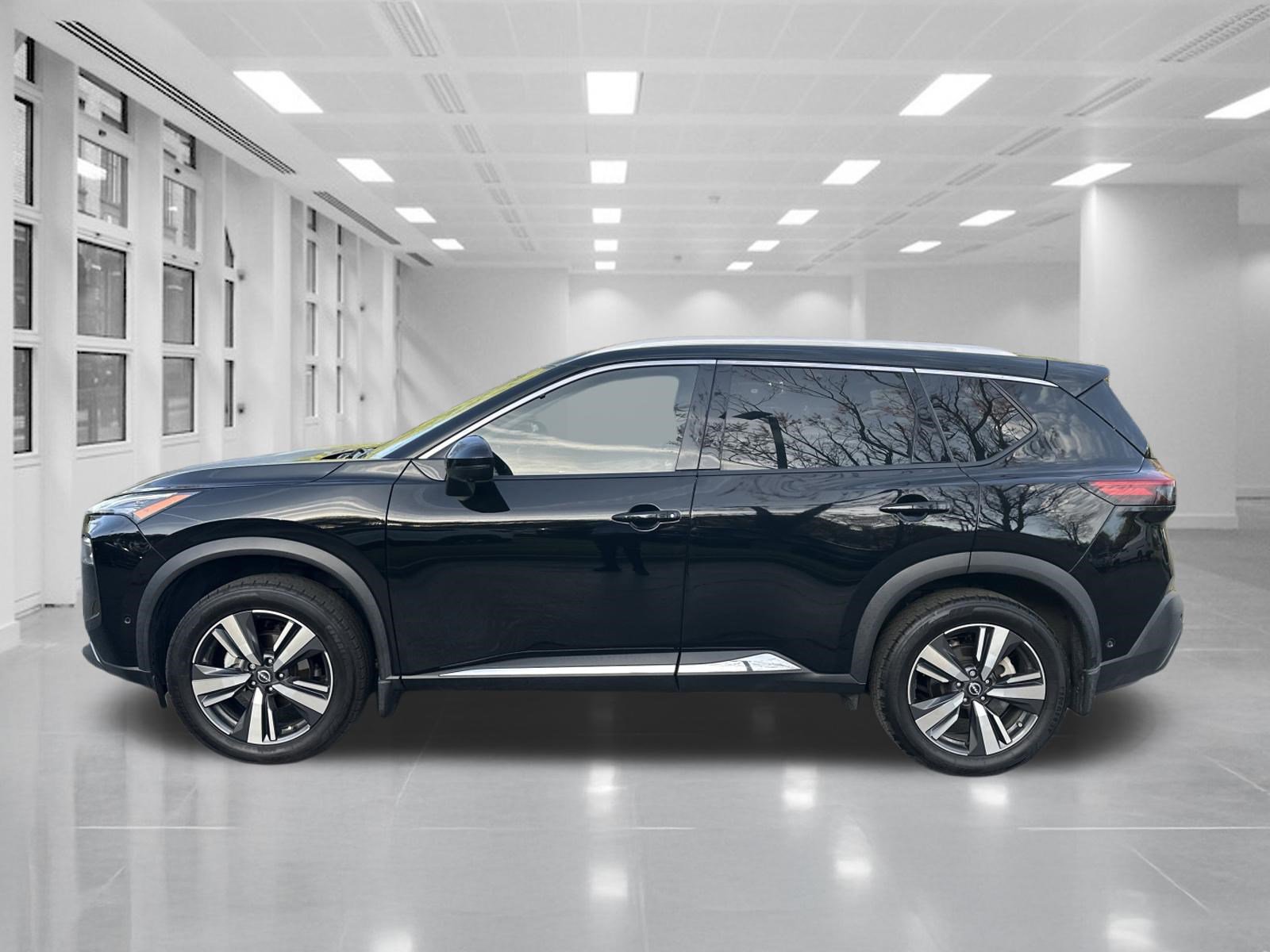 Used 2023 Nissan Rogue SL w/ SL Premium Package image 8