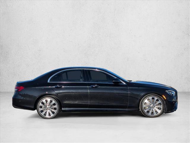 Used 2021 Mercedes-Benz E 350 4MATIC Sedan image 4