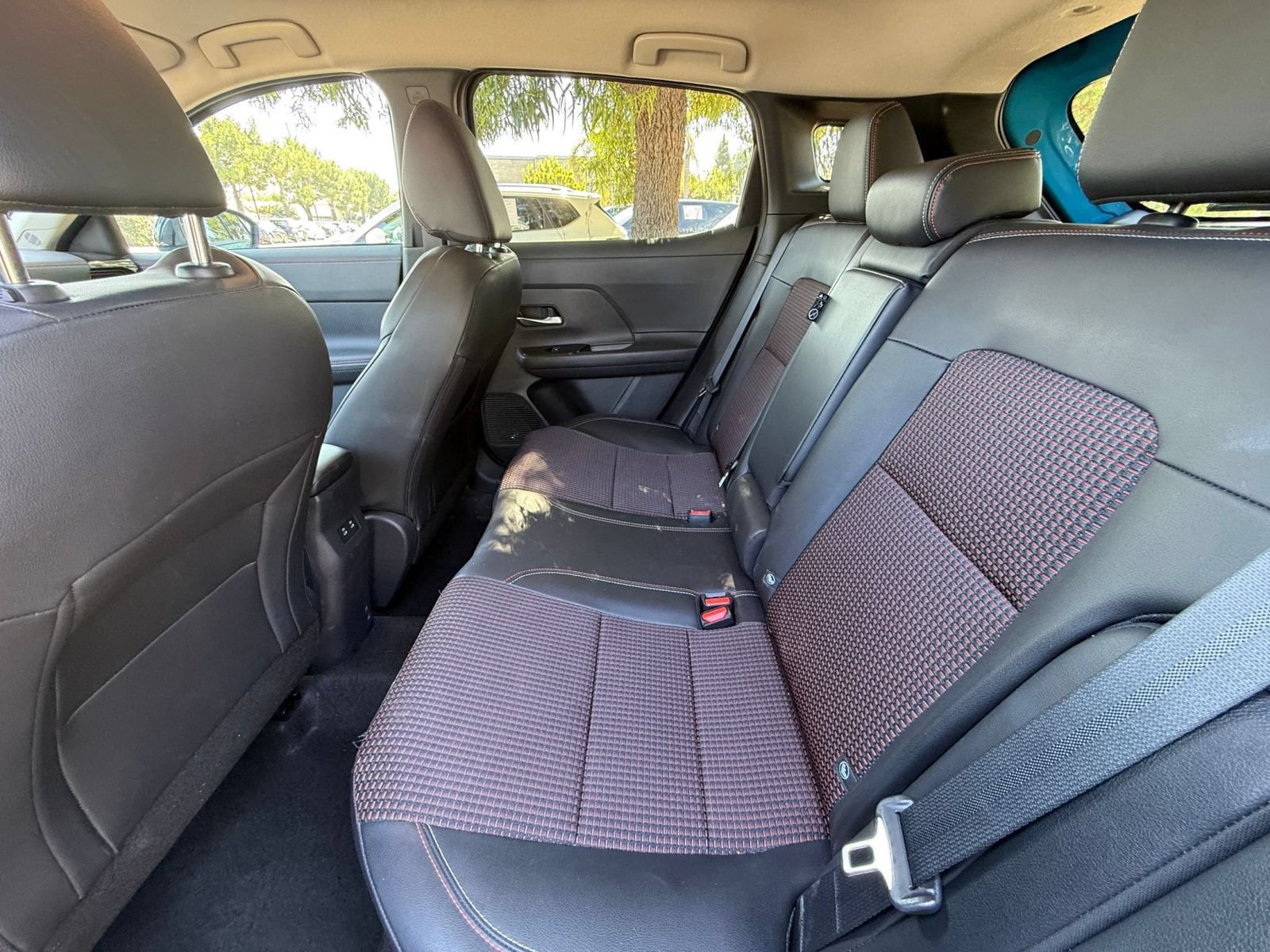 Used 2026 Nissan Kicks SR FWD image 22