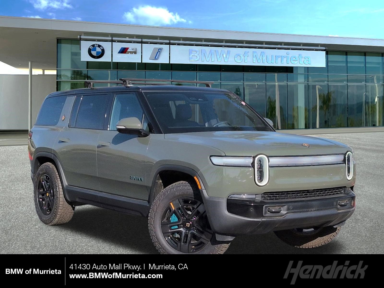 Used 2026 Rivian R1S Premium AWD/4WD image 1