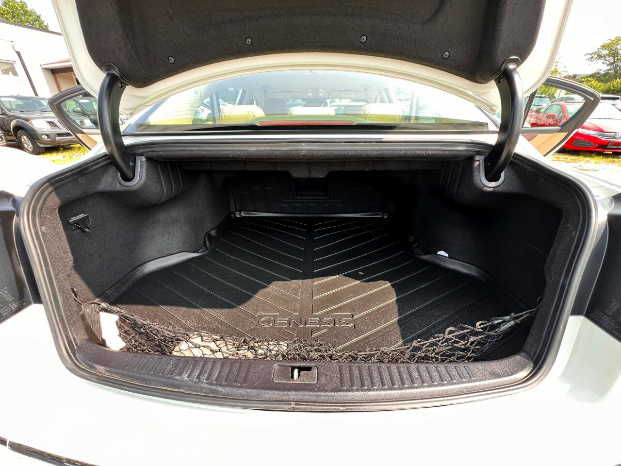 Used 2012 Hyundai Genesis 3.8 image 36