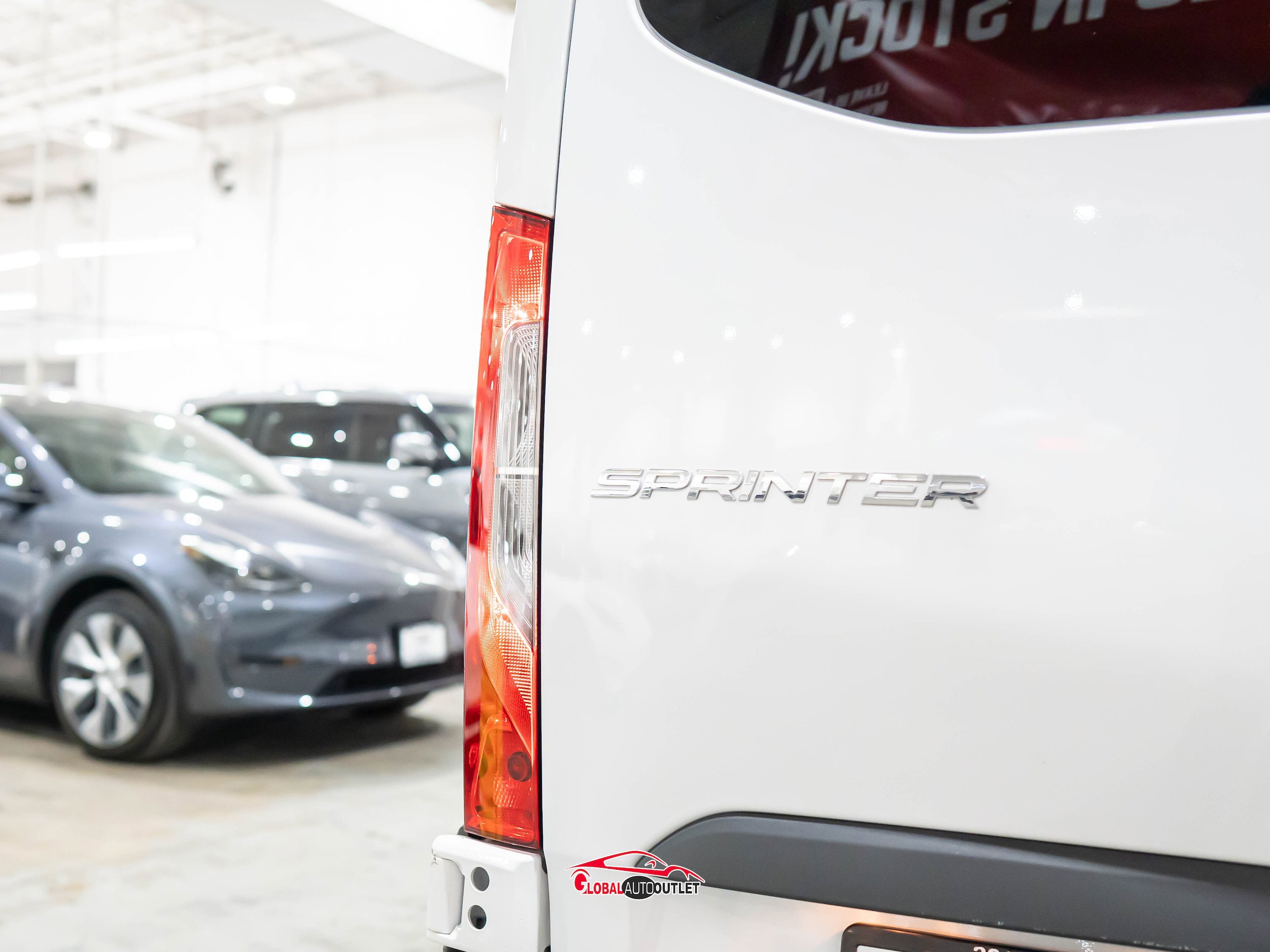 Used 2025 Mercedes-Benz Sprinter 2500 image 36