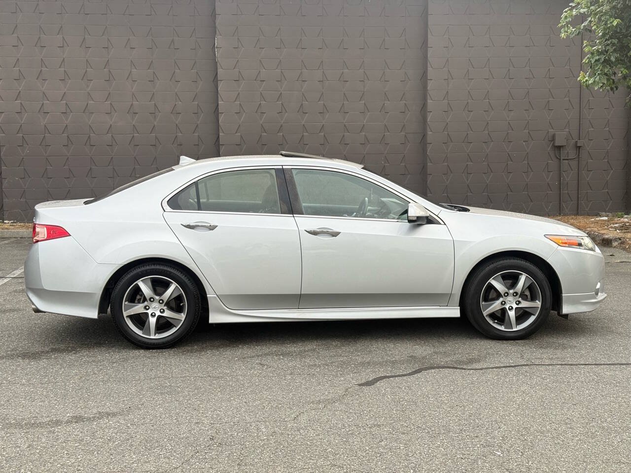 Used 2012 Acura TSX Special Edition FWD image 3