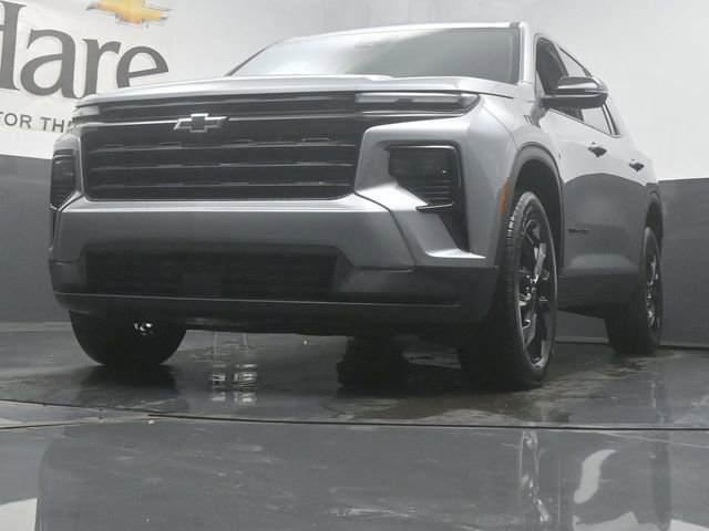 New 2026 Chevrolet Traverse LT w/ Midnight/Sport Edition FWD image 35