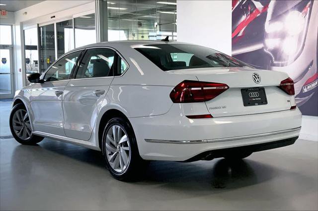 Used 2018 Volkswagen Passat 2.0T SE FWD image 4