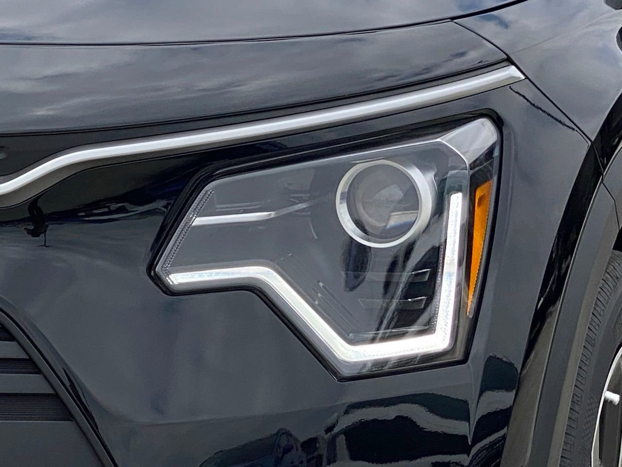 New 2026 Kia Niro LX FWD image 7