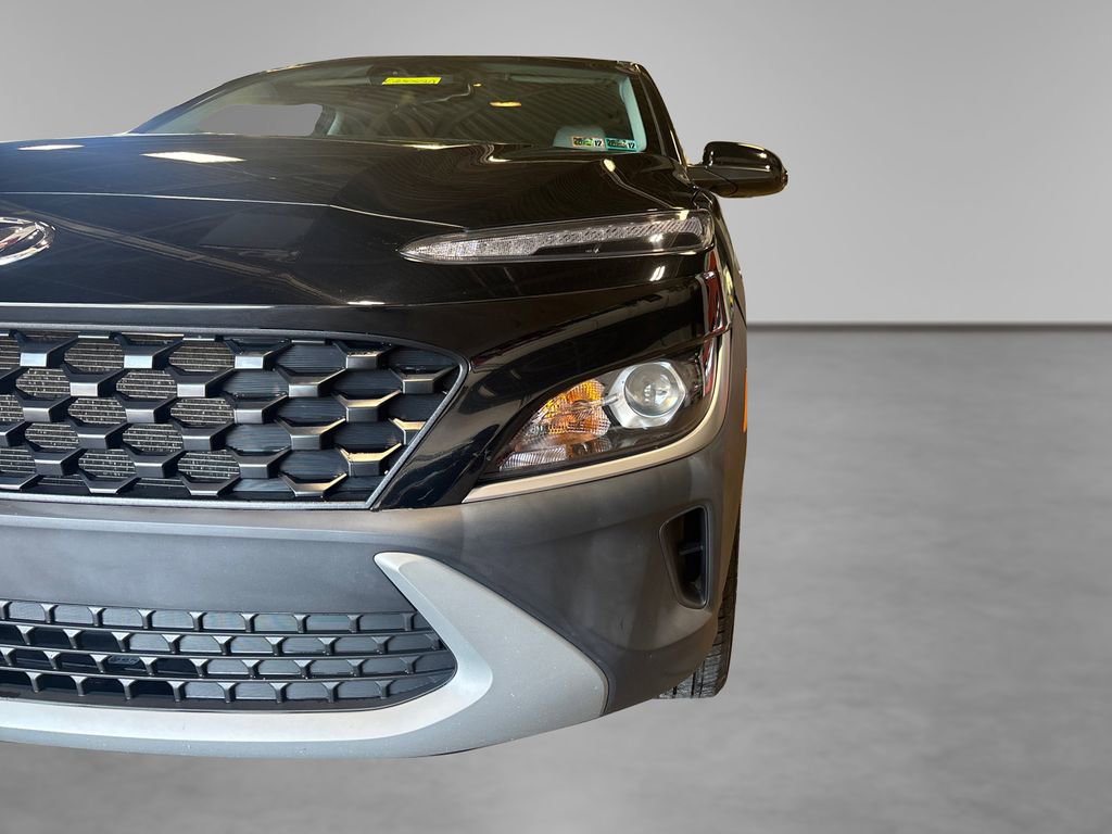 Used 2023 Hyundai Kona SEL w/ Cargo Package image 19