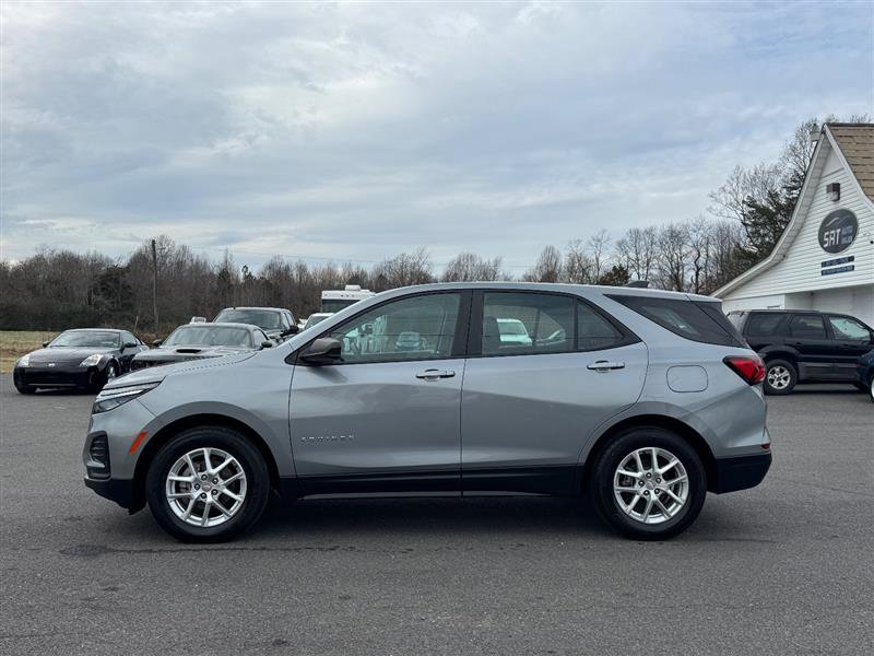 Used 2023 Chevrolet Equinox LS w/ LPO, Floor Liner Package image 12