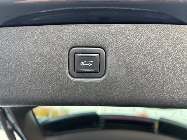 Used 2022 Chevrolet Blazer LT w/ Sound & Technology Package image 41