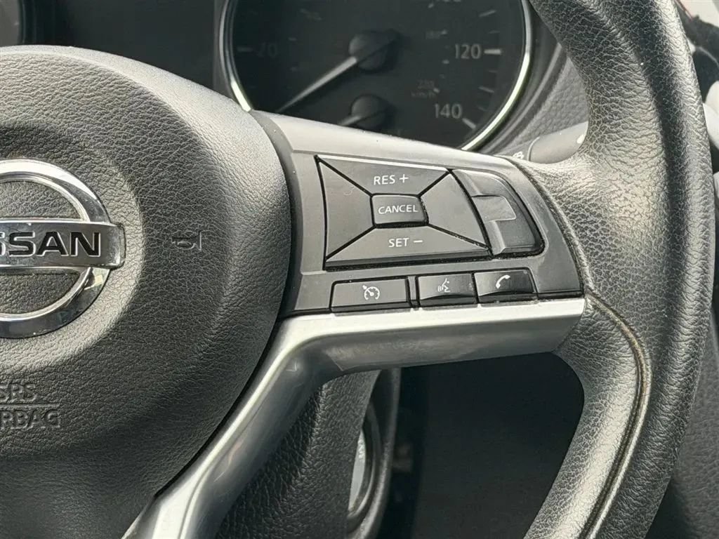 Used 2018 Nissan Rogue S FWD image 13