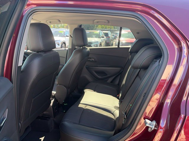 Used 2016 Chevrolet Trax LT w/ LT Convenience Package FWD image 12