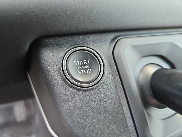 Used 2025 Land Rover Defender 110 S AWD/4WD image 28