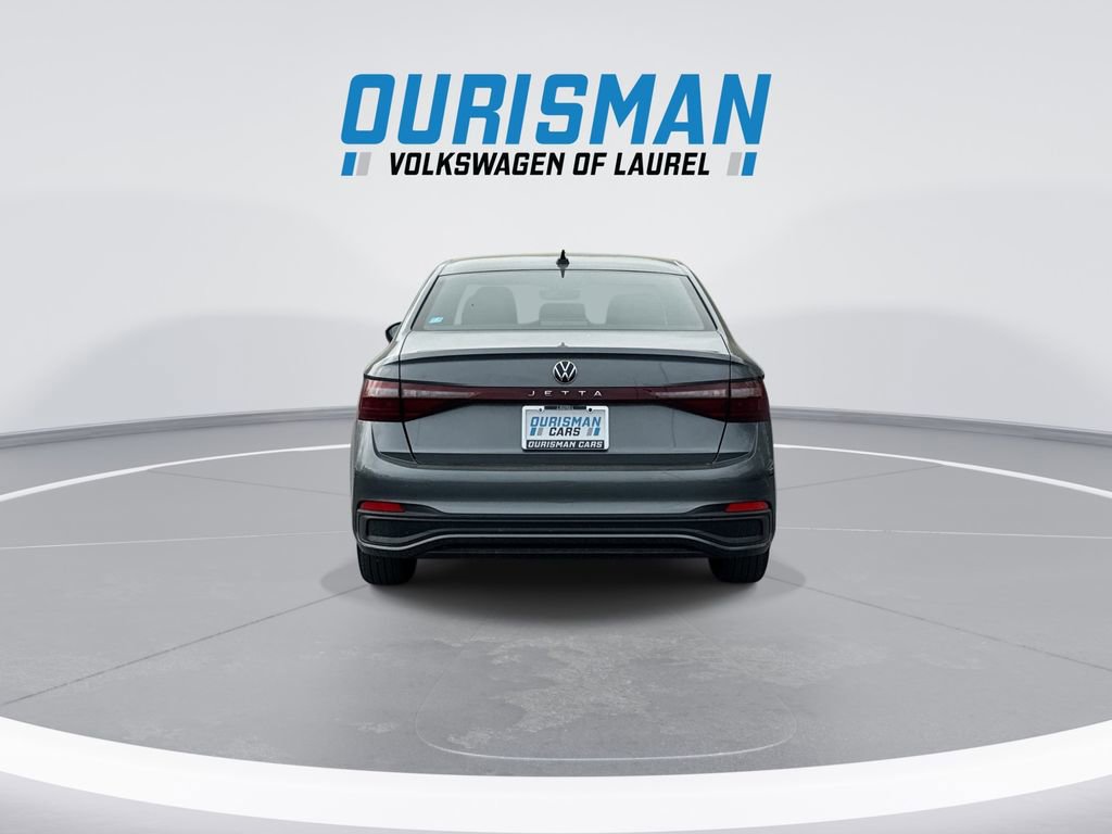 Used 2025 Volkswagen Jetta Sport image 7