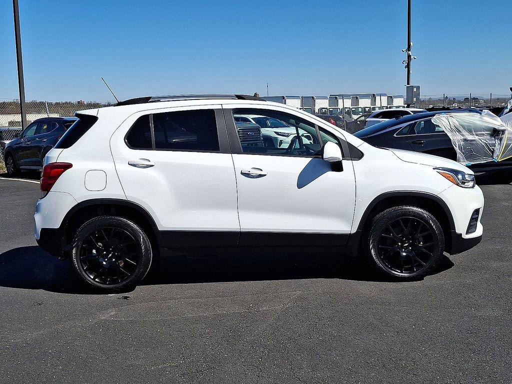 Used 2022 Chevrolet Trax LT w/ Sport Edition AWD/4WD image 7