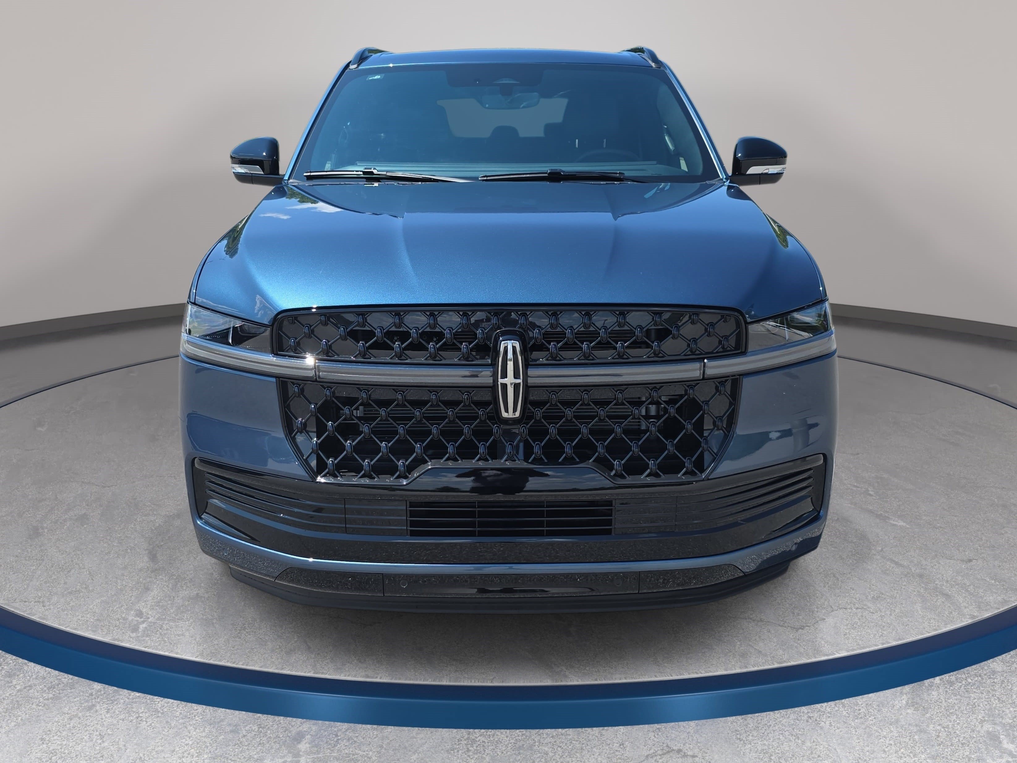 New 2027 Lincoln Navigator Reserve w/ Jet Appearance Package AWD/4WD image 2
