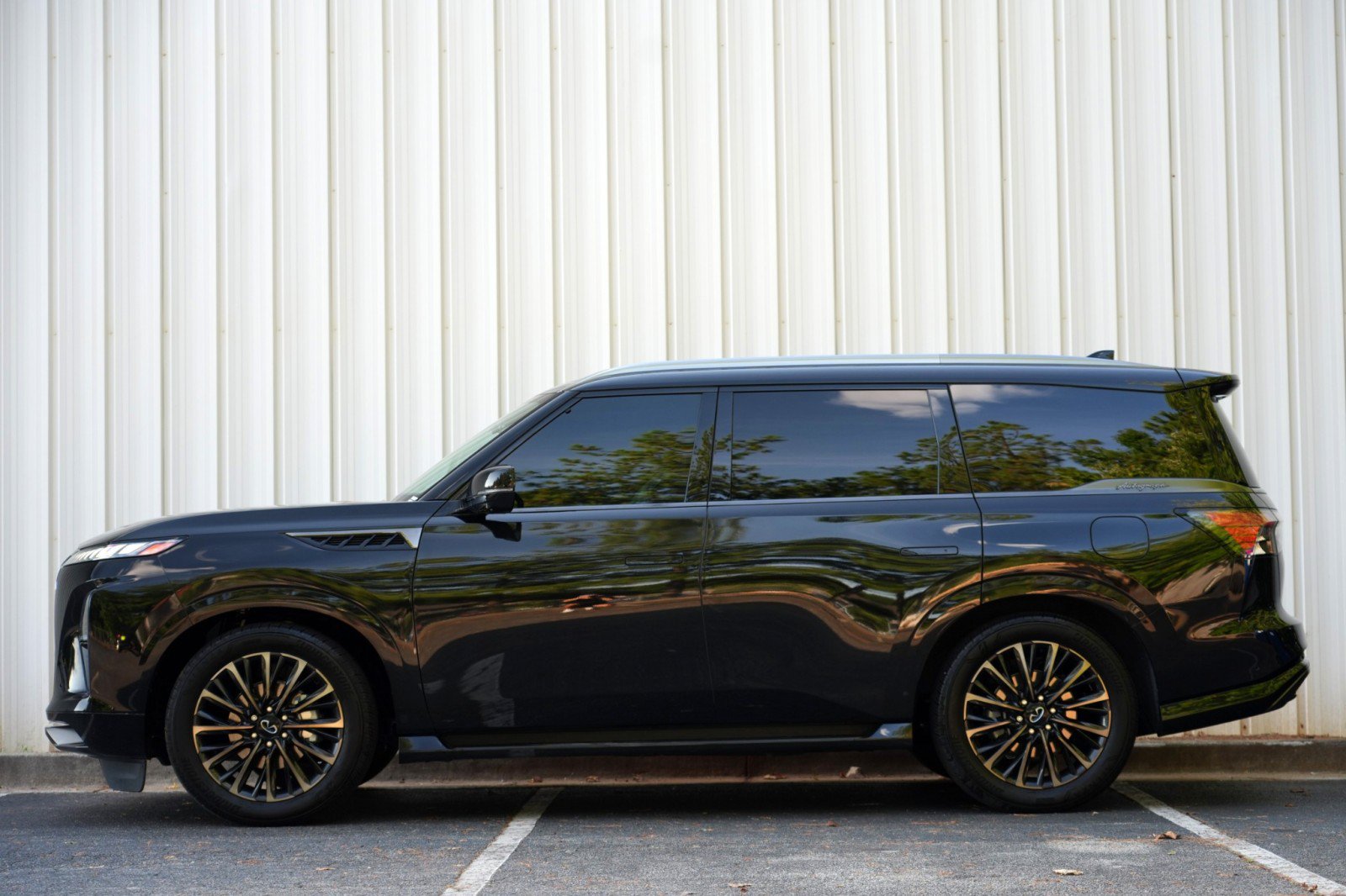 Used 2025 INFINITI QX80 Autograph AWD/4WD image 9