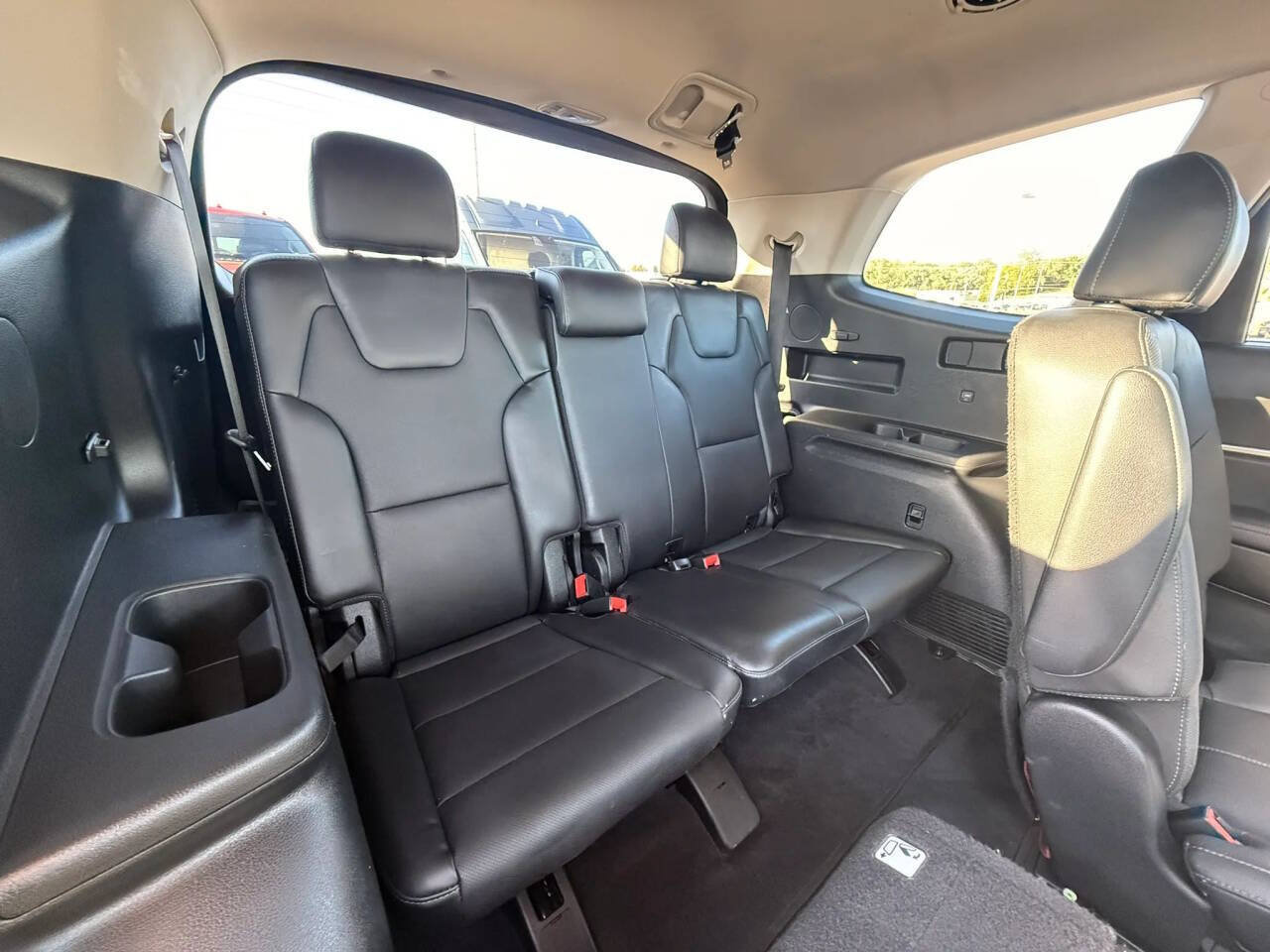Used 2020 Kia Telluride EX w/ EX Premium Package AWD/4WD image 9