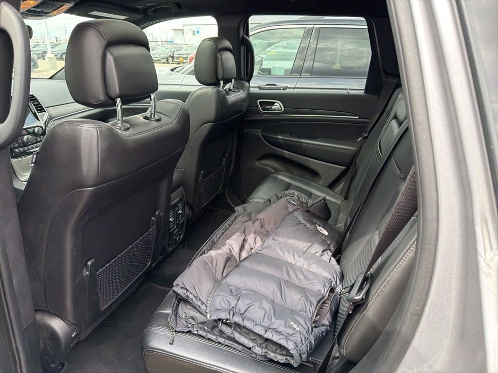 Used 2021 Jeep Grand Cherokee Limited w/ Luxury Group II AWD/4WD image 14