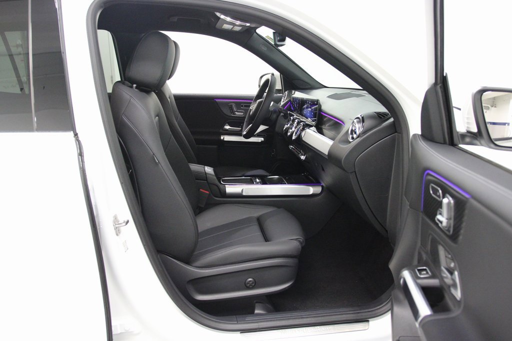 Certified 2024 Mercedes-Benz GLB 250 4MATIC image 21