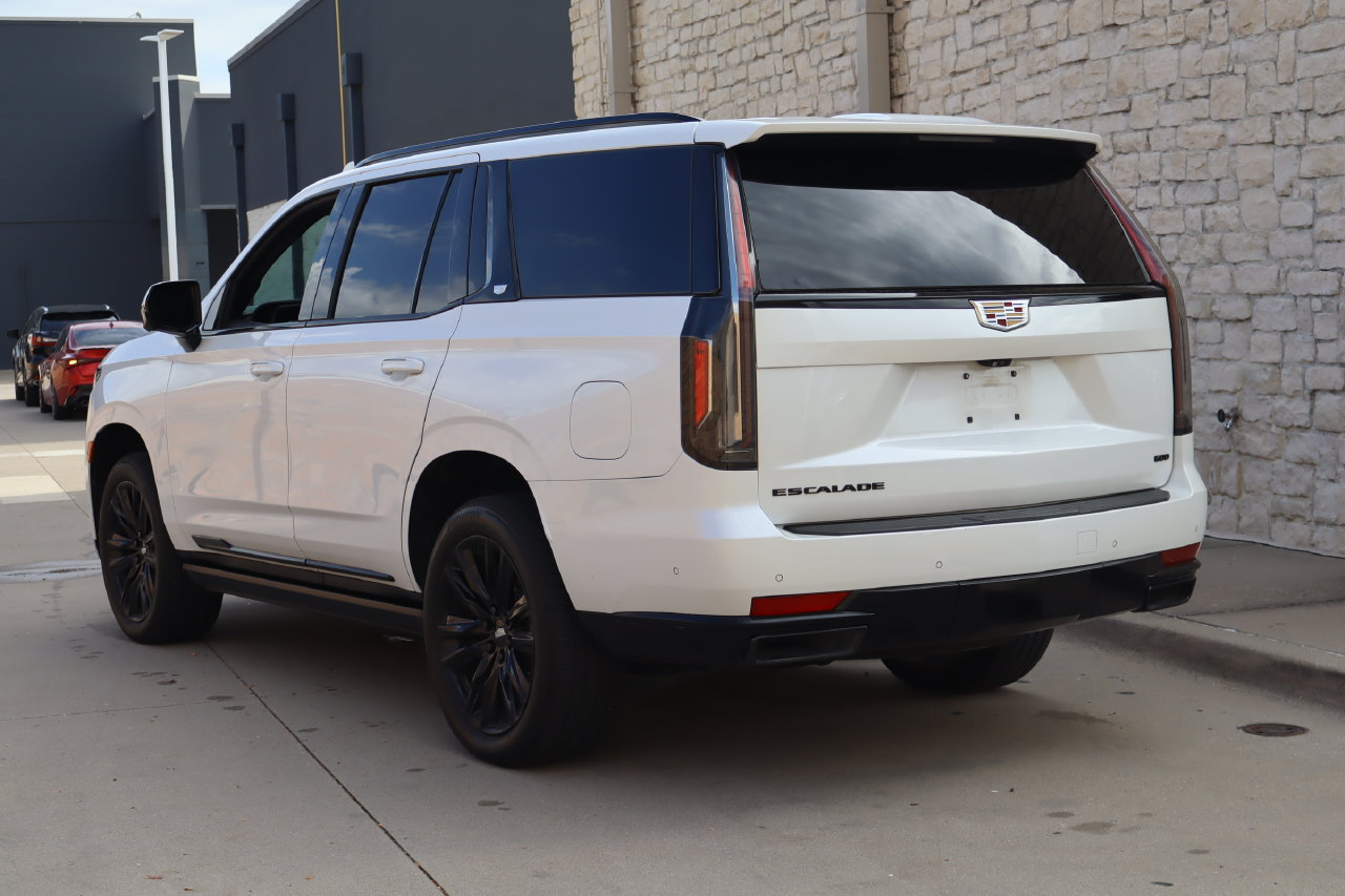 Used 2023 Cadillac Escalade Sport Platinum w/ LPO, Floor Liner Package AWD/4WD image 3