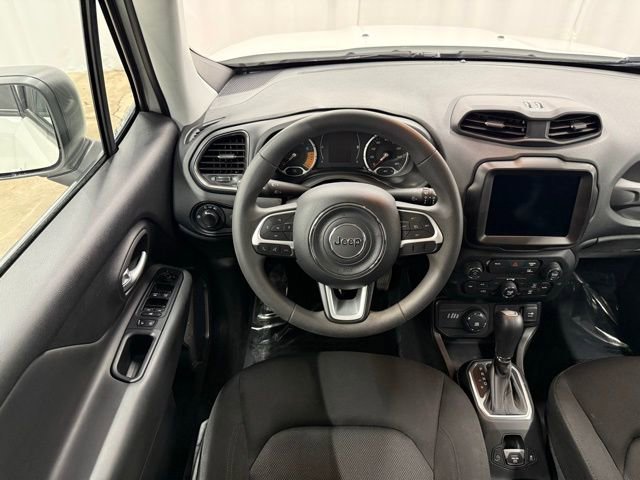 Used 2023 Jeep Renegade Latitude image 14
