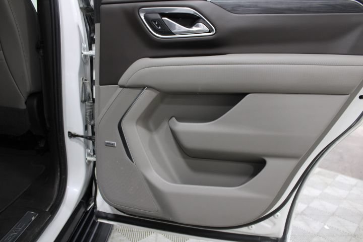 Used 2021 GMC Yukon SLT w/ SLT Premium Package AWD/4WD image 27