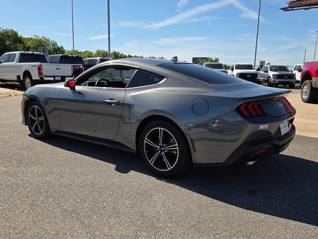 Used 2025 Ford Mustang Coupe RWD image 7