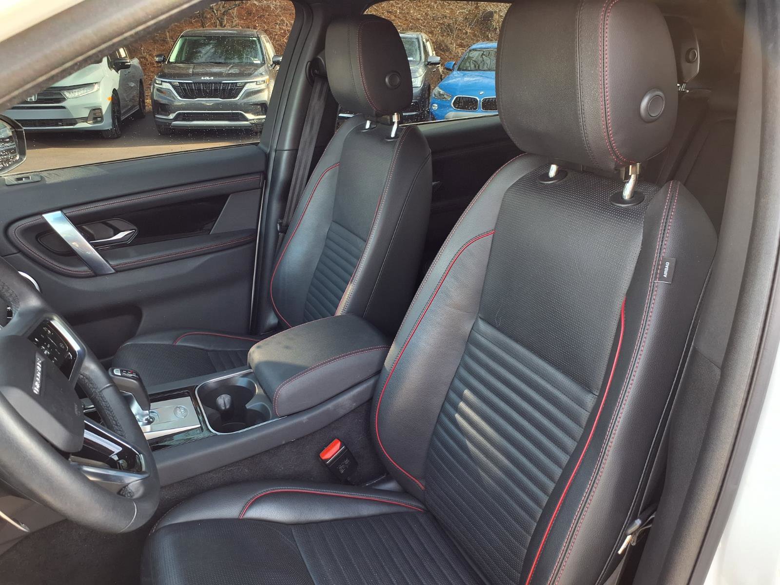 Used 2023 Land Rover Discovery Sport SE R-Dynamic image 13