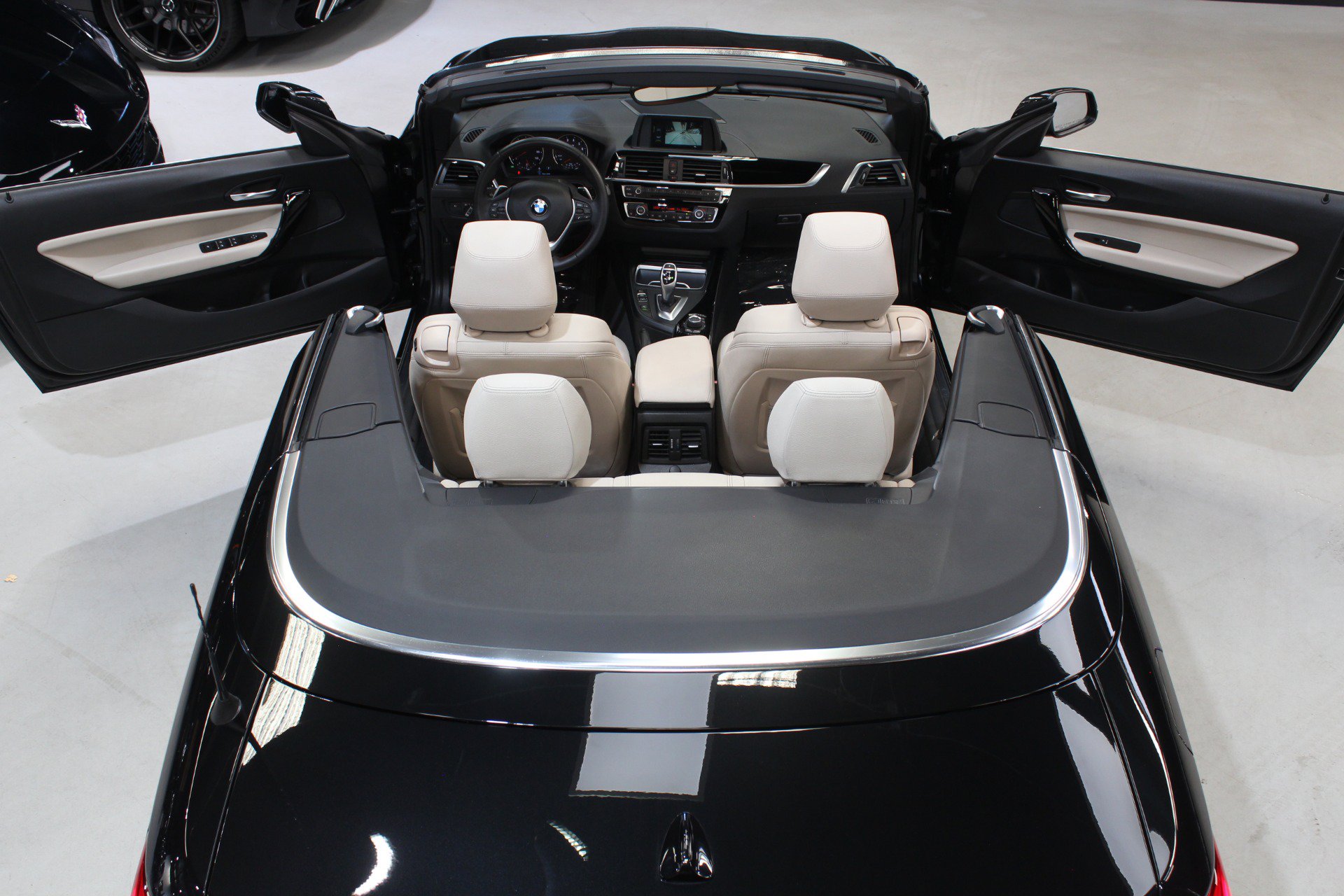 Used 2018 BMW 230i Convertible RWD image 28