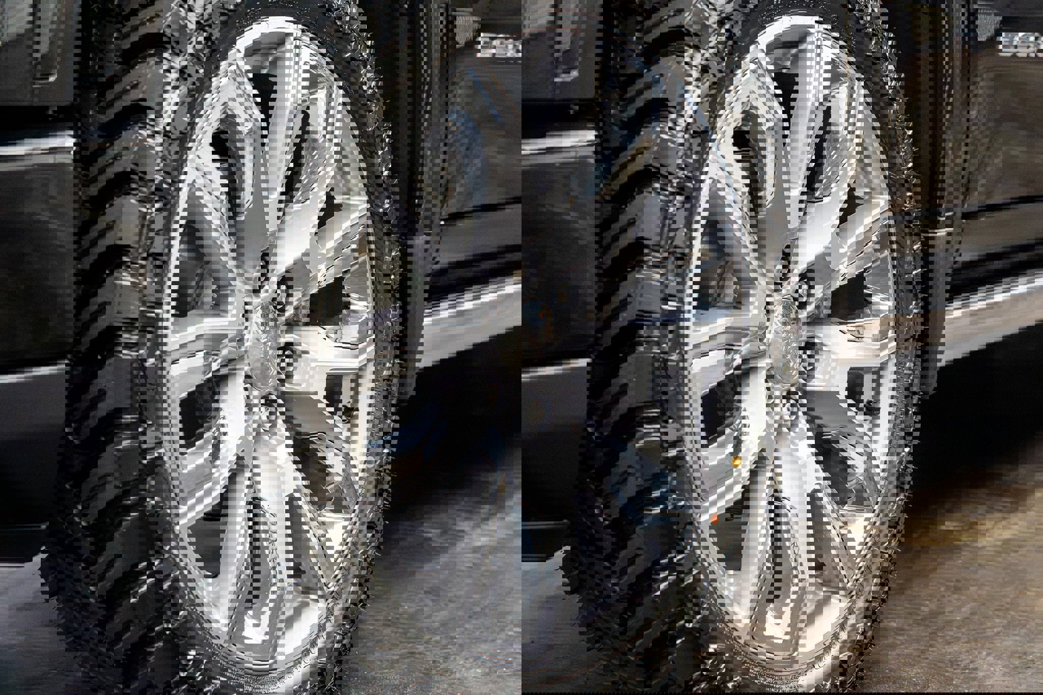 Used 2024 GMC Sierra 1500 Denali w/ Denali Reserve Package image 13