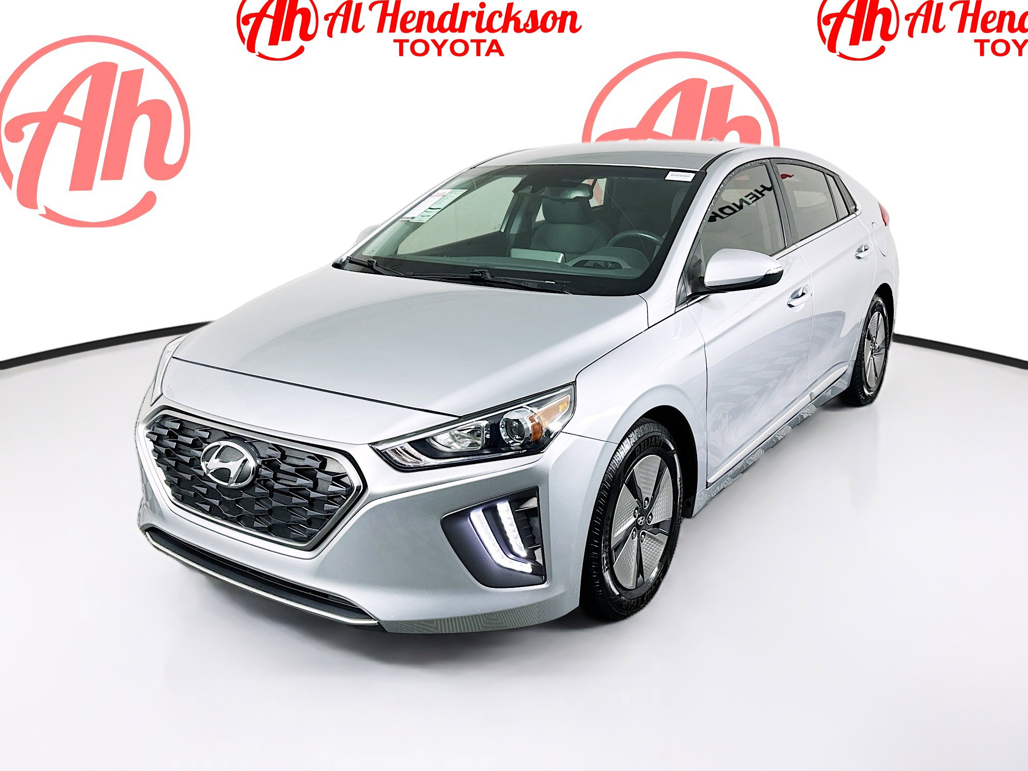 Used 2022 Hyundai Ioniq SE image 7