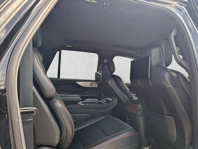 Used 2025 Lincoln Navigator L Black Label AWD/4WD image 14